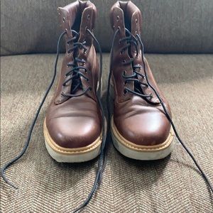 Timberland boots brown leather with white sole
